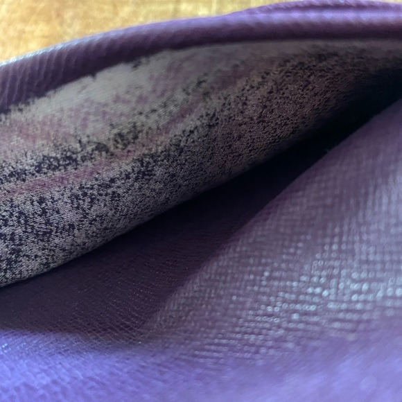 LOUIS VUITTON EPI WALLET - Picture 10 of 15